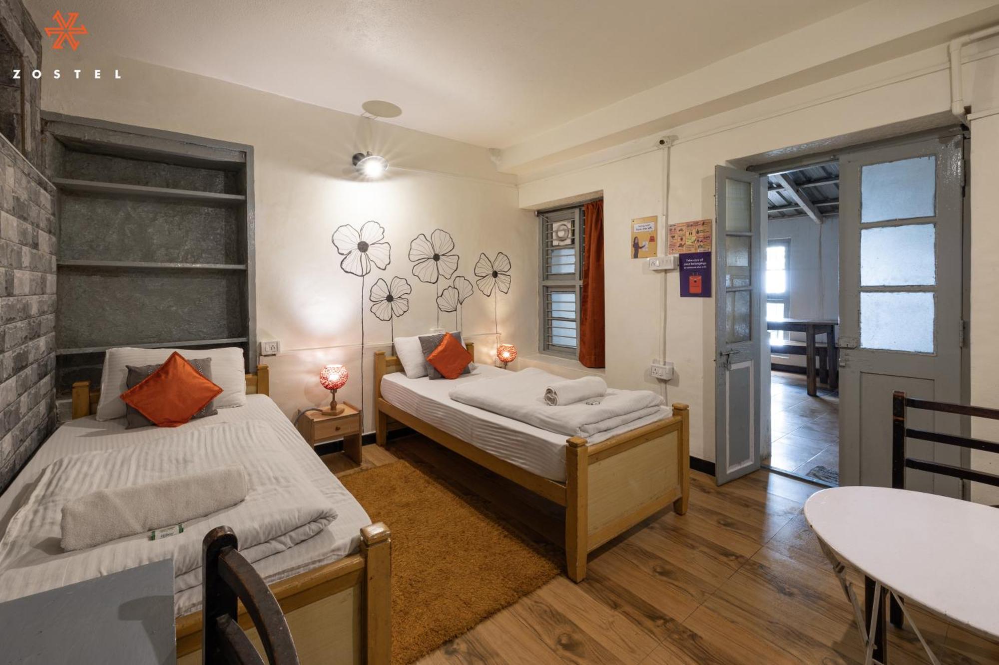 ซอสเทล โกไดกานัล Hostel ภายนอก รูปภาพ