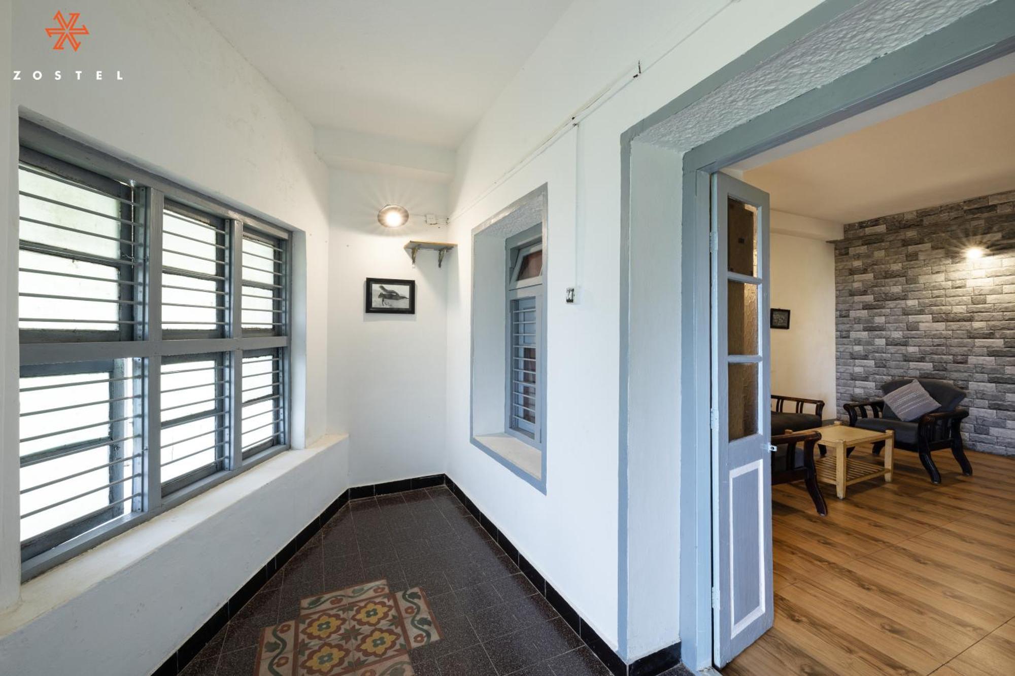 ซอสเทล โกไดกานัล Hostel ภายนอก รูปภาพ
