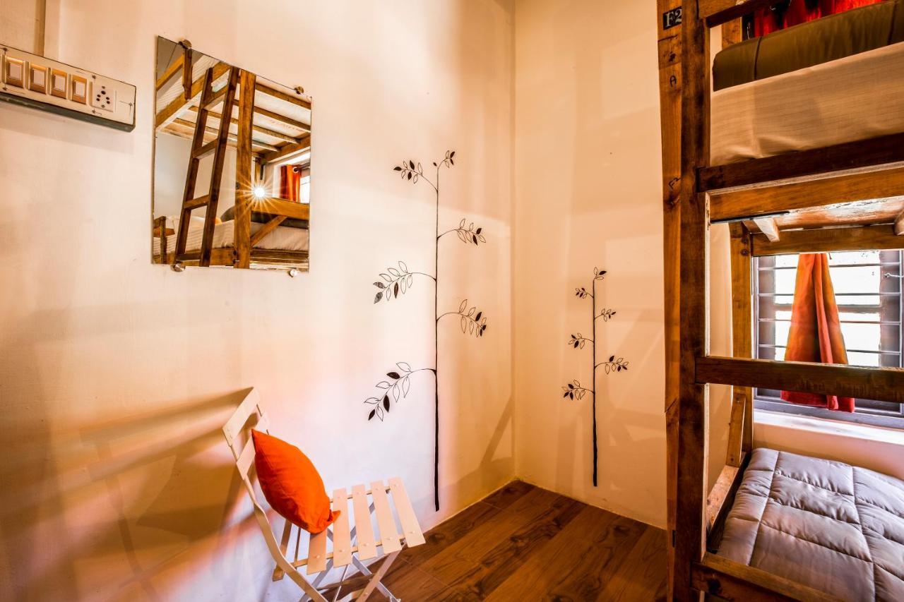ซอสเทล โกไดกานัล Hostel ภายนอก รูปภาพ